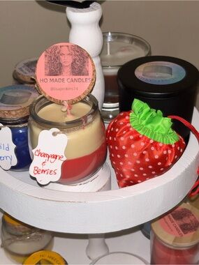 Handmade Champagne & Berries Layered Candle - Red & Cream